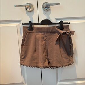 Banana Republic Petite Lace Trim Shorts